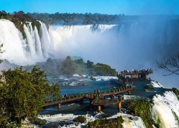 Inspiração do Aquan Foz do Iguaçu, as Cataratas são a atração favorita dos brasileiros